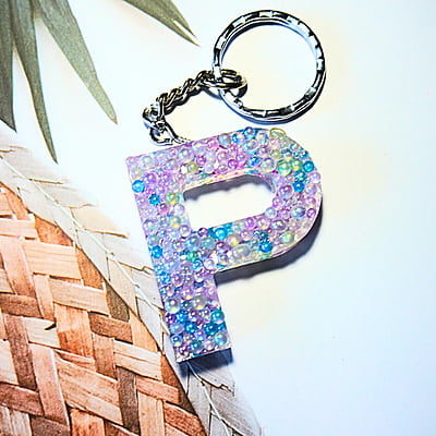 'P' SHIMMERING LETTER KEYCHAIN 'P' SHIMMERING LETTER KEYCHAIN