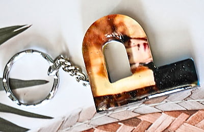 'P' BTS PHOTO LETTER KEYCHAIN(LKP0003) 'P' BTS PHOTO LETTER KEYCHAIN(LKP0003)