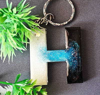 'H' LETTER BTS PHOTO KEYCHAIN 'H' LETTER BTS PHOTO KEYCHAIN