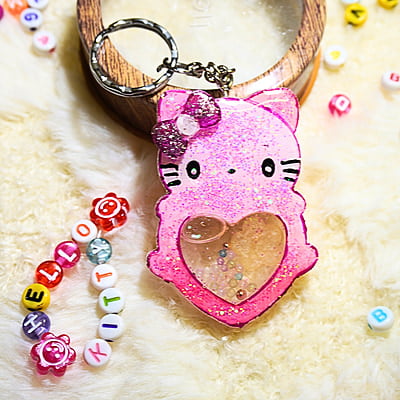 HELLO KITTY 2 SHAKER KEYCHAIN HELLO KITTY 2 SHAKER KEYCHAIN