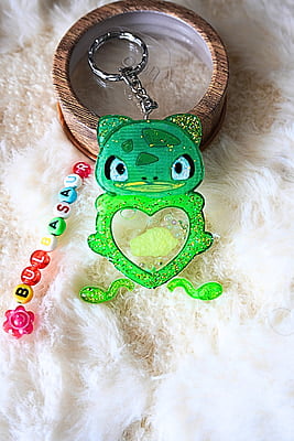 BULBASAUR SHAKER KEYCHAIN BULBASAUR SHAKER KEYCHAIN