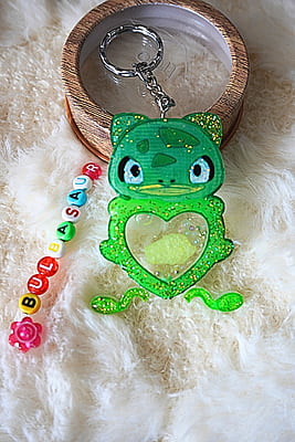 BULBASAUR SHAKER KEYCHAIN BULBASAUR SHAKER KEYCHAIN