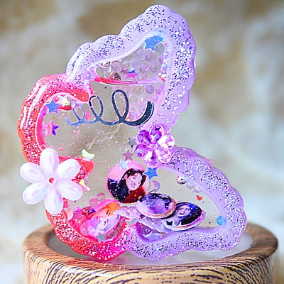 BUTTERFLY WITH PHOTO SHAKER BITS KEYCHAIN BUTTERFLY WITH PHOTO SHAKER BITS KEYCHAIN