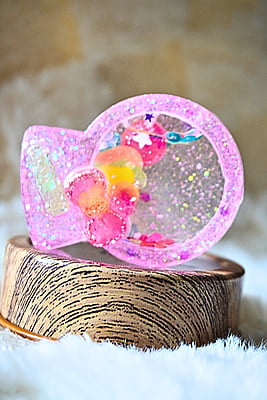SNOW GLOBE SHAKER KEYCHAIN SNOW GLOBE SHAKER KEYCHAIN
