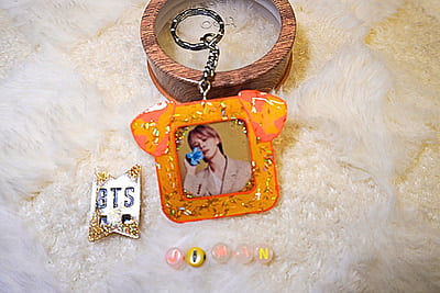 JIMIN BTS FLOPPY EARS DOG PHOTO FRAME KEYCHAIN JIMIN BTS FLOPPY EARS DOG PHOTO FRAME KEYCHAIN