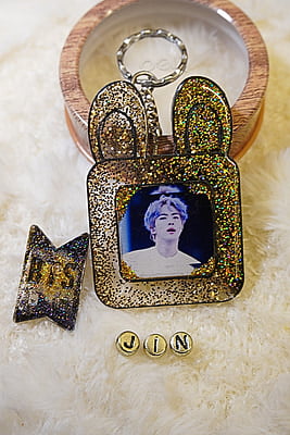 JIN BTS FRENCH BULL DOG PHOTO FRAME JIN BTS FRENCH BULL DOG PHOTO FRAME