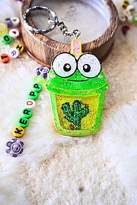KEROPPI HAND PAINTED KAWAII CUP SHAKER KEYCHAIN KEROPPI HAND PAINTED KAWAII CUP SHAKER KEYCHAIN