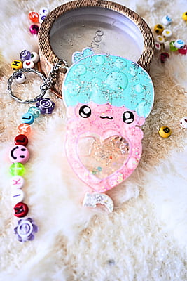 KIKI & LALA 3/HELLO KITTY SHAKER KEY CHAIN KIKI & LALA 3/HELLO KITTY SHAKER KEY CHAIN