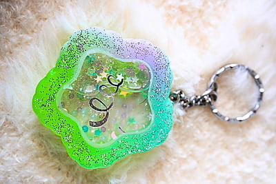 STAR TYPE 2 SHAKER KEYCHAIN STAR TYPE 2 SHAKER KEYCHAIN